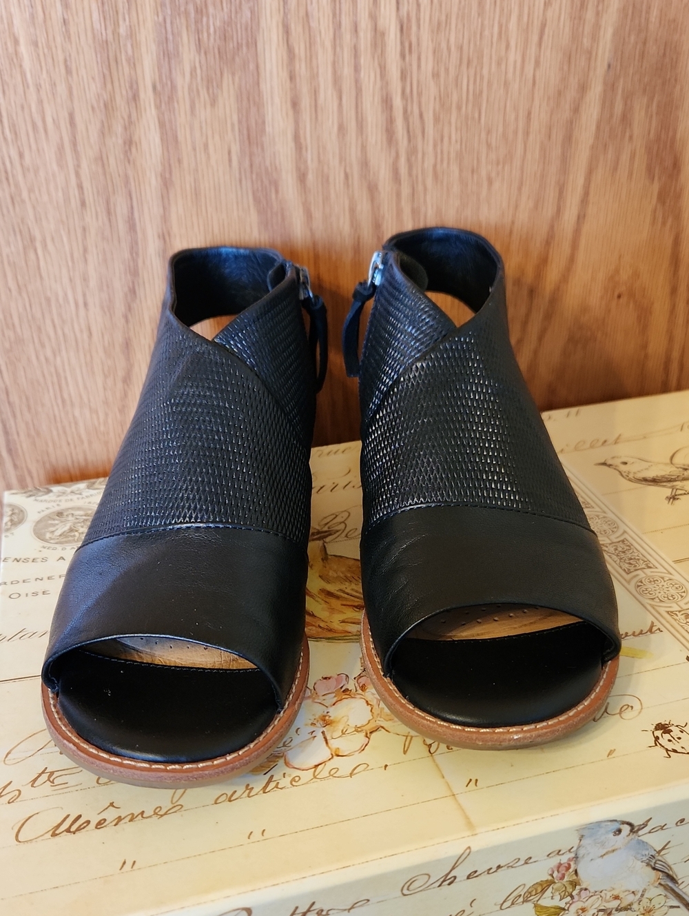 Sofft Black Open-Toe Leather Wedge Mules